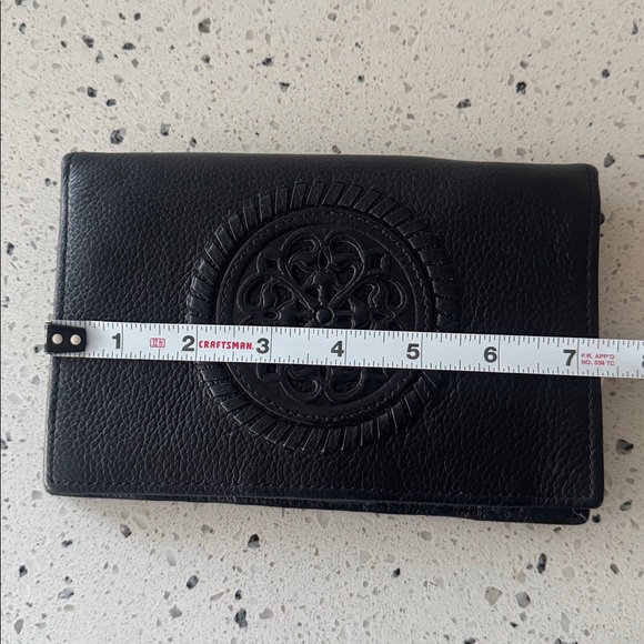 Brighton Ferrara Folio Wide Black Leather Wallet Embossed Pattern Travel Casual - Picture 5 of 12